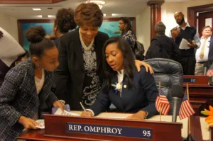 Anika Omphroy